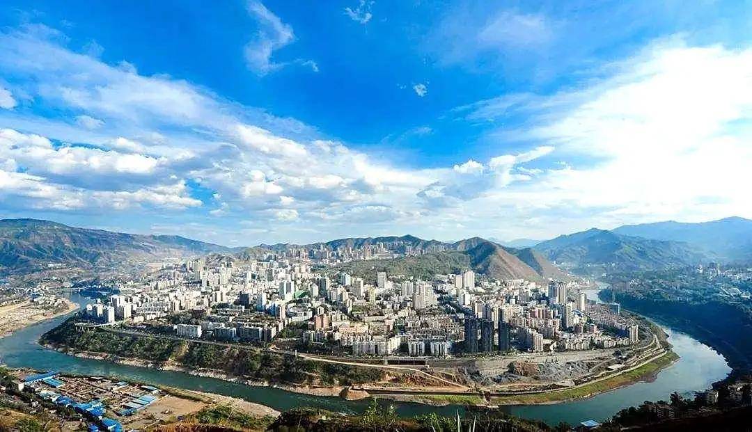 四川，西南明珠，山川之美与文化之韵