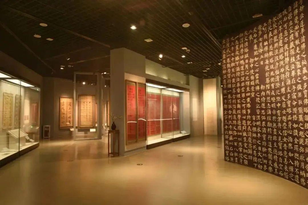 运城暖阳下的友情与家庭温馨